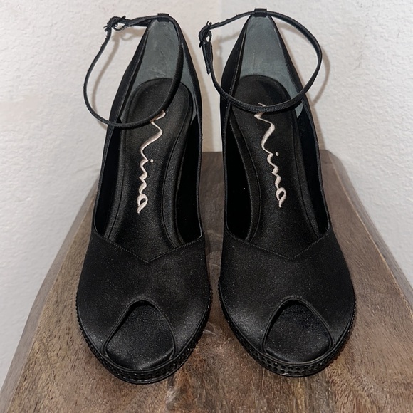 Nina Black Satin Women's Open Toe Ankle Strap Pumps Size 81/2 - Picture 3 of 11